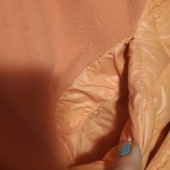 Women's small puffy vest - Picture 7 of 8